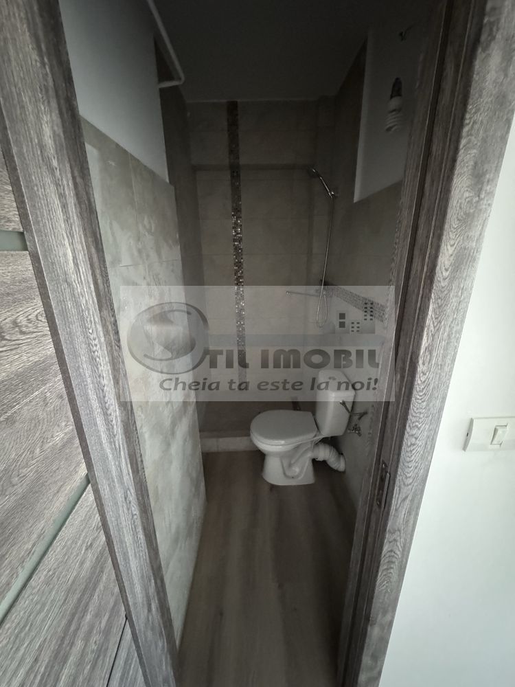 Apartament 4 camere, 109 mp,loc de parcare Tatarasi 220000 euro - Poză 8