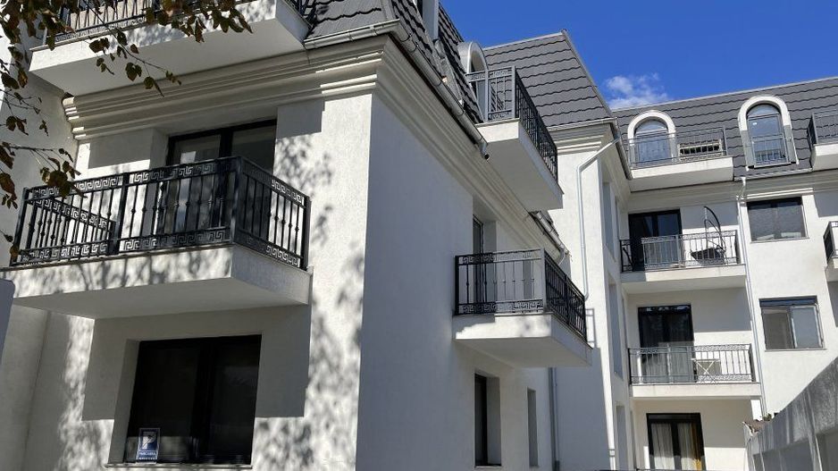 Duplex 3 camere amenajat birou/showroom, cu parcare inclusa - Poză 15