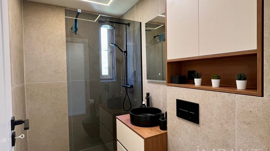 Apartament modern cu view spectaculos - Poză 6