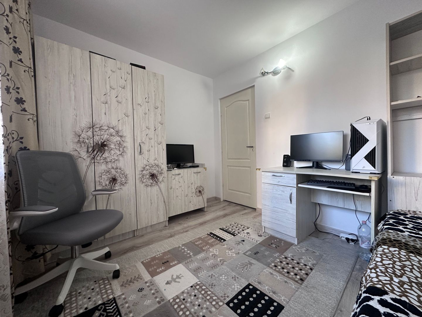 Ideal pentru investitie! Vanzare apartament cu 2 camere-Targoviste-M11 - Poză 5
