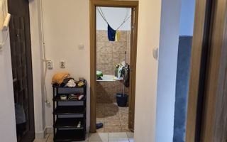 apartament 3 camere zona Crihala, etaj 4 - Poză 3