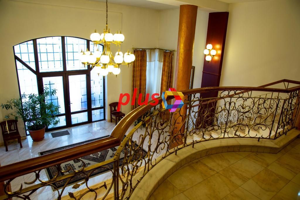 Conac cu piscina - 1810 mp - Poză 4