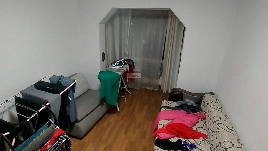 De vanzare 4 camere/97 mp utili/Scoala 10/Focsani/et 3/4 - Poză 2