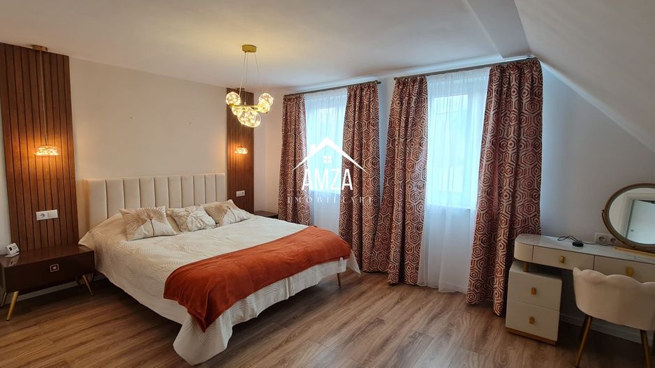 Vila spațioasă și elegantă de vânzare la intrarea în cartierul Turnișo - Poză 14