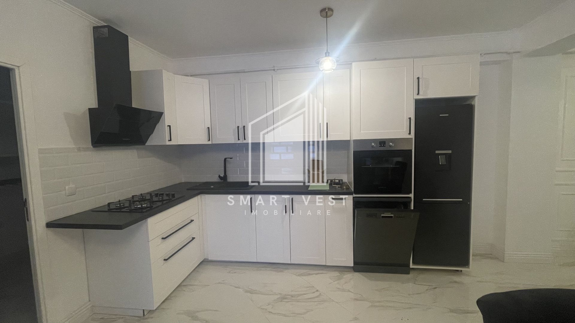 Inchiriere apartament 2 camere | Etaj 4 din 10 cu lift | Zona Centrala - Poză 11