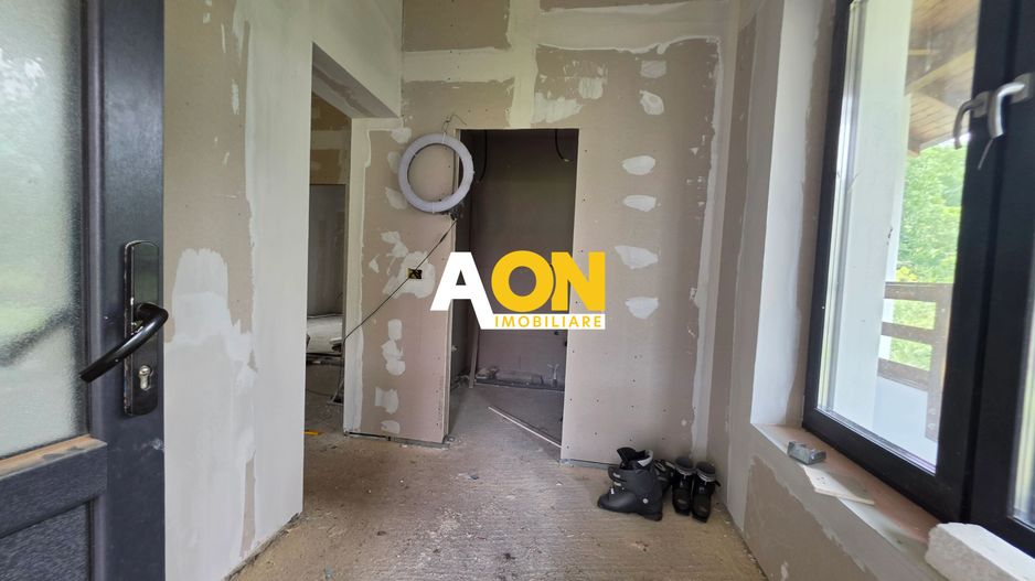Casa Individuala 4 Camere, 2 Bai, Zona Cetate - Poză 2
