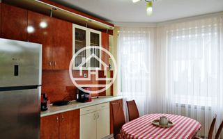 Casă cu 7 camere de închiriat în zona Gheorghe Doja, Oradea - Poză 7