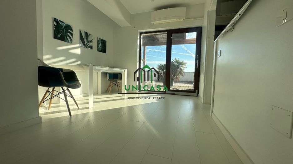 Apartament 4 camere - tip Penthouse - Zona 1 Mai - Poză 1