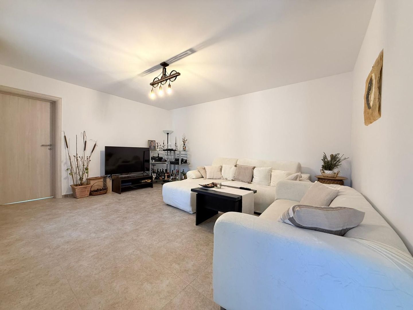Casa renovata integral | acces auto in curte | Centrala proprie - Poză 13