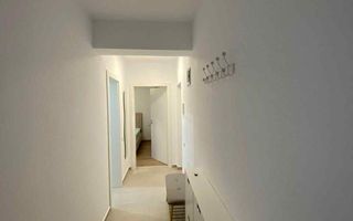 2 Camere la prima inchiriere, Tractorul - Poză 5