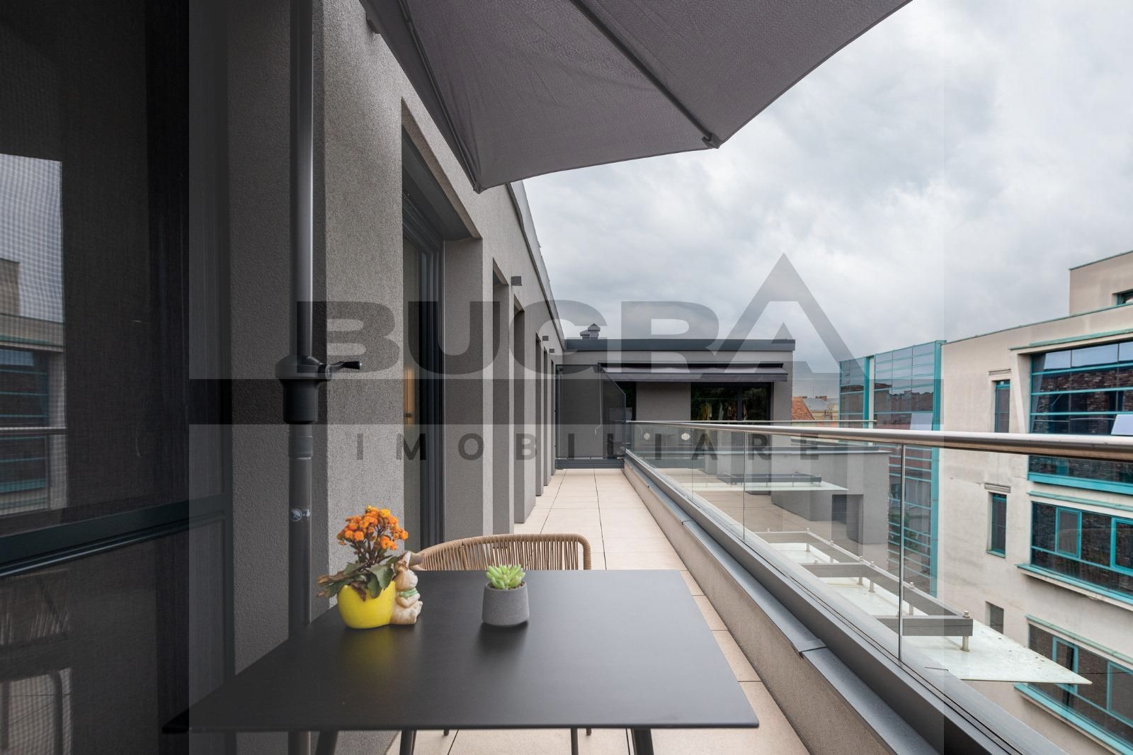 Apartament ultrafinisat la cheie, zona centrala - Poză 13