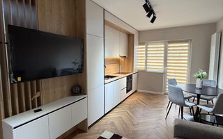 Apartament 3 camere, super finisat, parcare, zona Terra - Poză 3