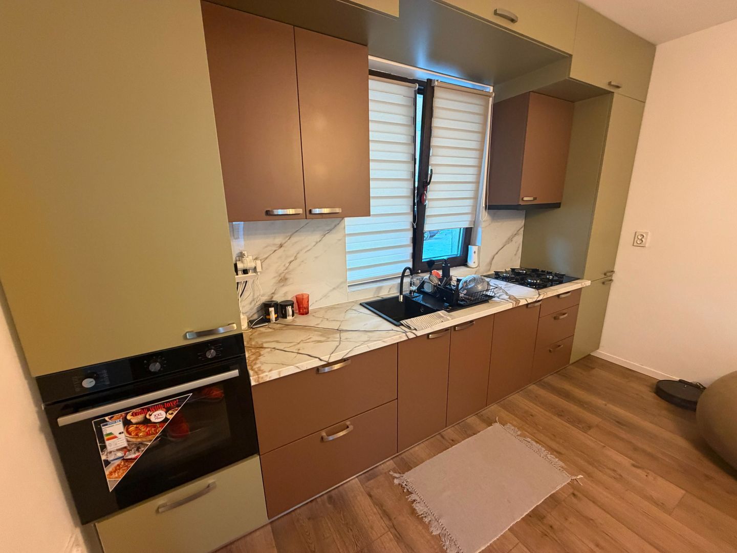 CASA INSIRUITA  - PISCINA, TOATE UTILITATILE, MOBILATA, COMISION 0% - Poză 4