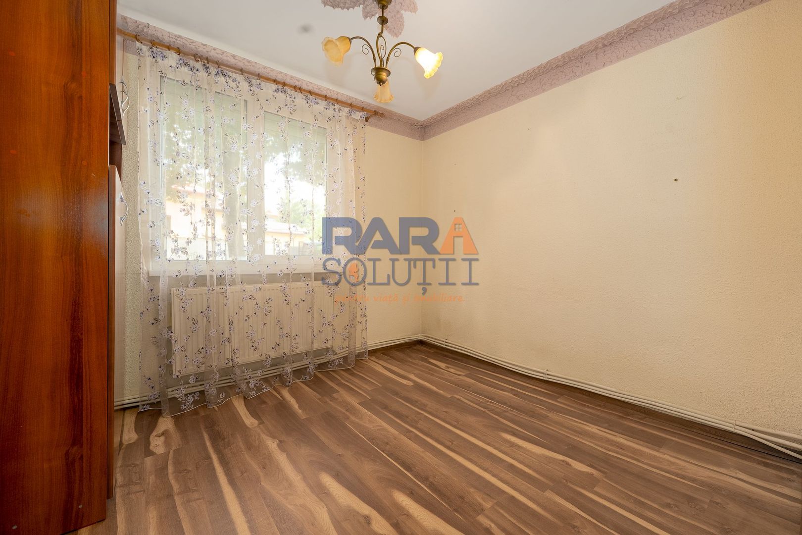 Apartament cu 3 camere, două băi, 77 mp - Poză 9