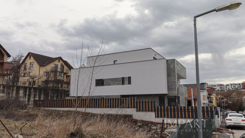 Duplex superb cu 6 camere si 4 bai in Andrei Muresanu! - Poză 19