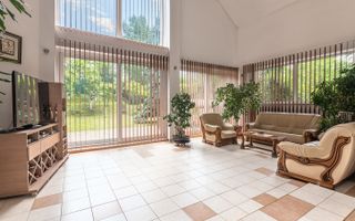 Vilă cu 1.350 mp teren în mijlocul orașului Grădina Botanică - Poză 7