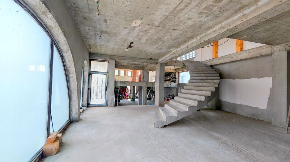 Oportunitate I în Centrul Târgoviștei: Clădire de 498 mp - Poză 17