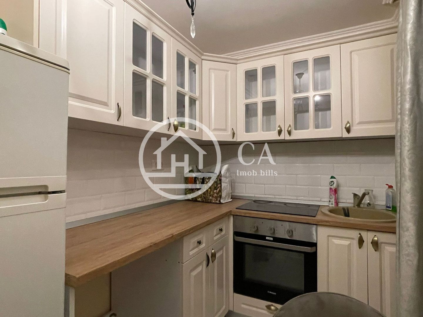 Apartament de vânzare cu 2 camere în zona Rogerius, Oradea - Poză 5