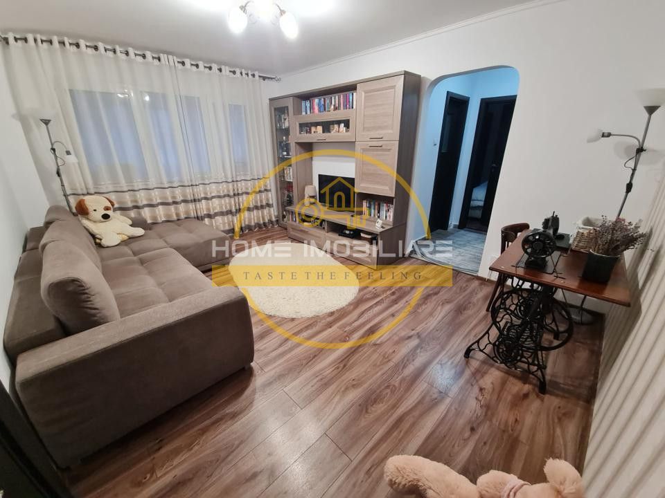 Apartament cu 2 camere/ 53mp/ zona Podu Ros - Poză 1