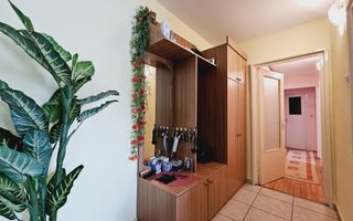 Apartament cu 3 camere decomandate, Cetate - Poză 4