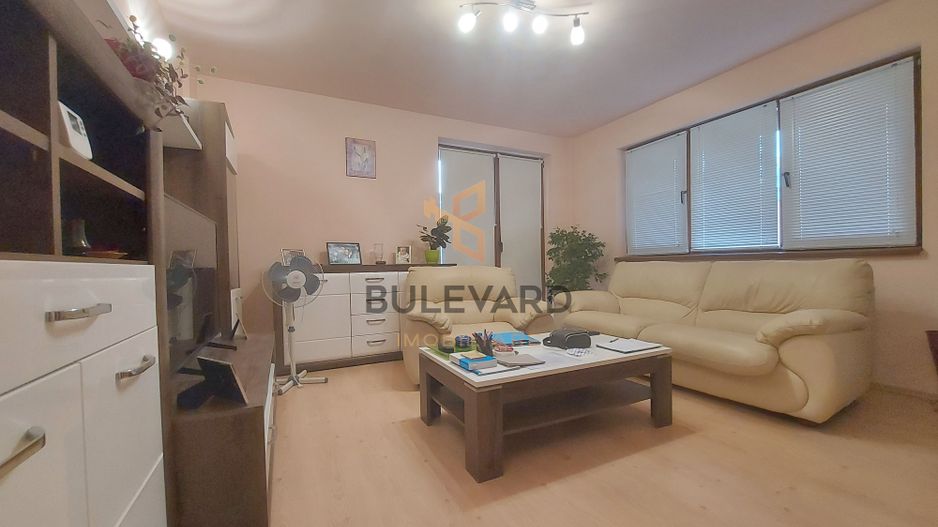 Apartament cu 3 camere/62,5mp/garaj/zona linistita! - Poză 1
