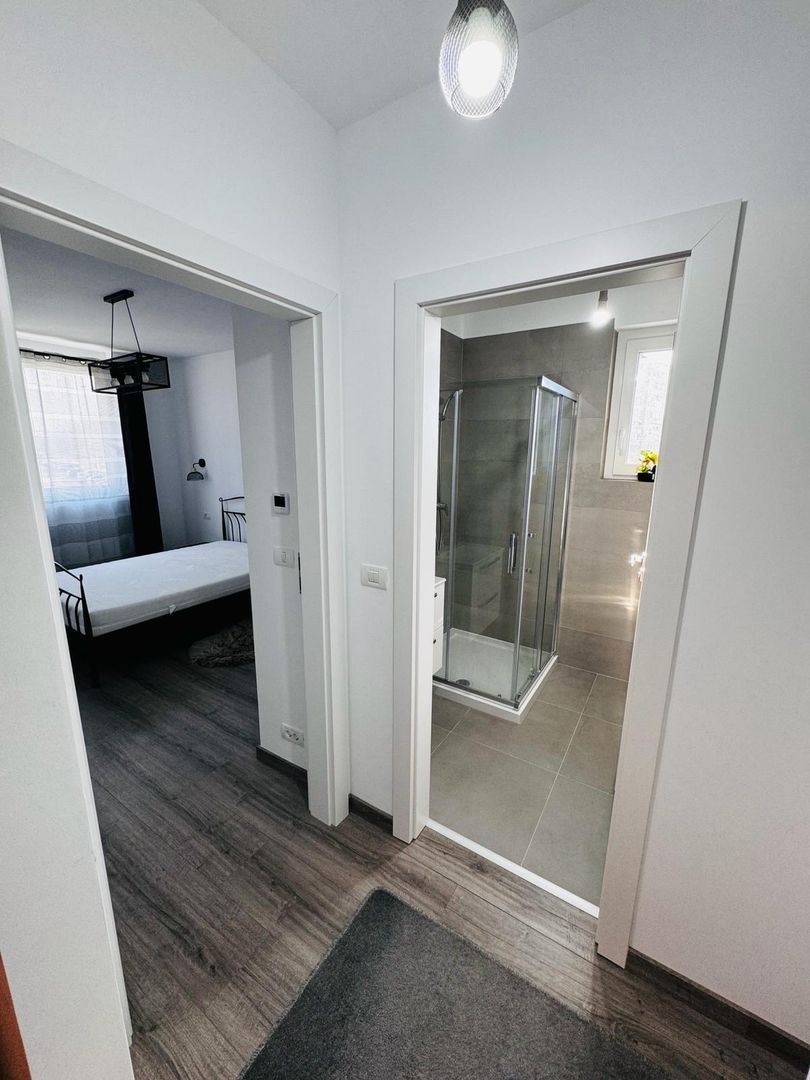 Apartament de inchiriat 3 camere 2 Baii Micalaca, parcare, bloc nou - Poză 7