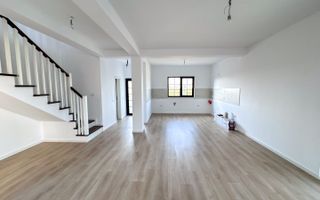 Duplex unit prin camera tehnica Mosnita Noua, pozitie excelenta - Poză 3