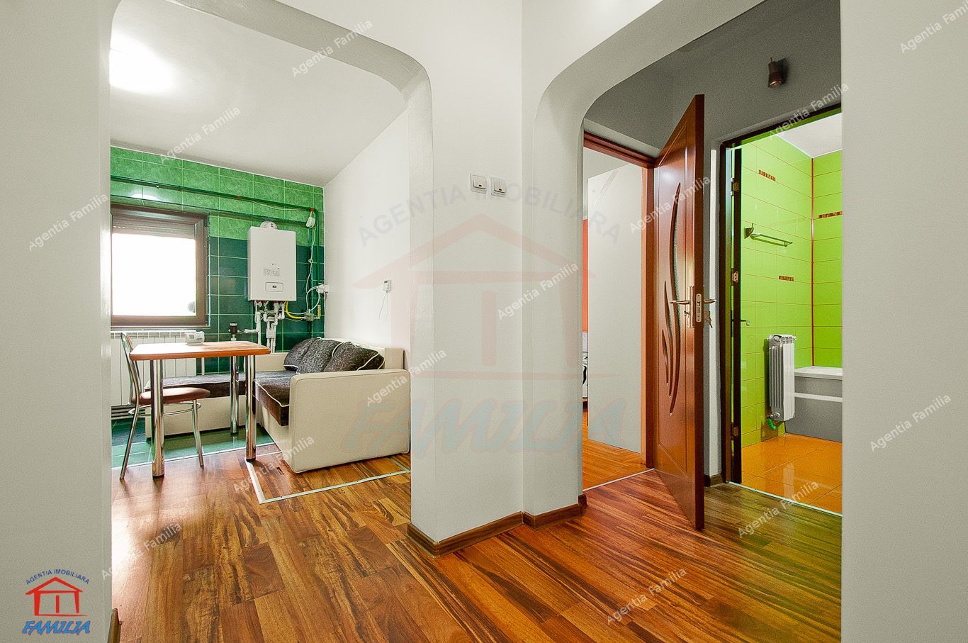 Vanzare apartament cu 2 camere, centru( Egreta, bloc din 90''), parter - Poză 3