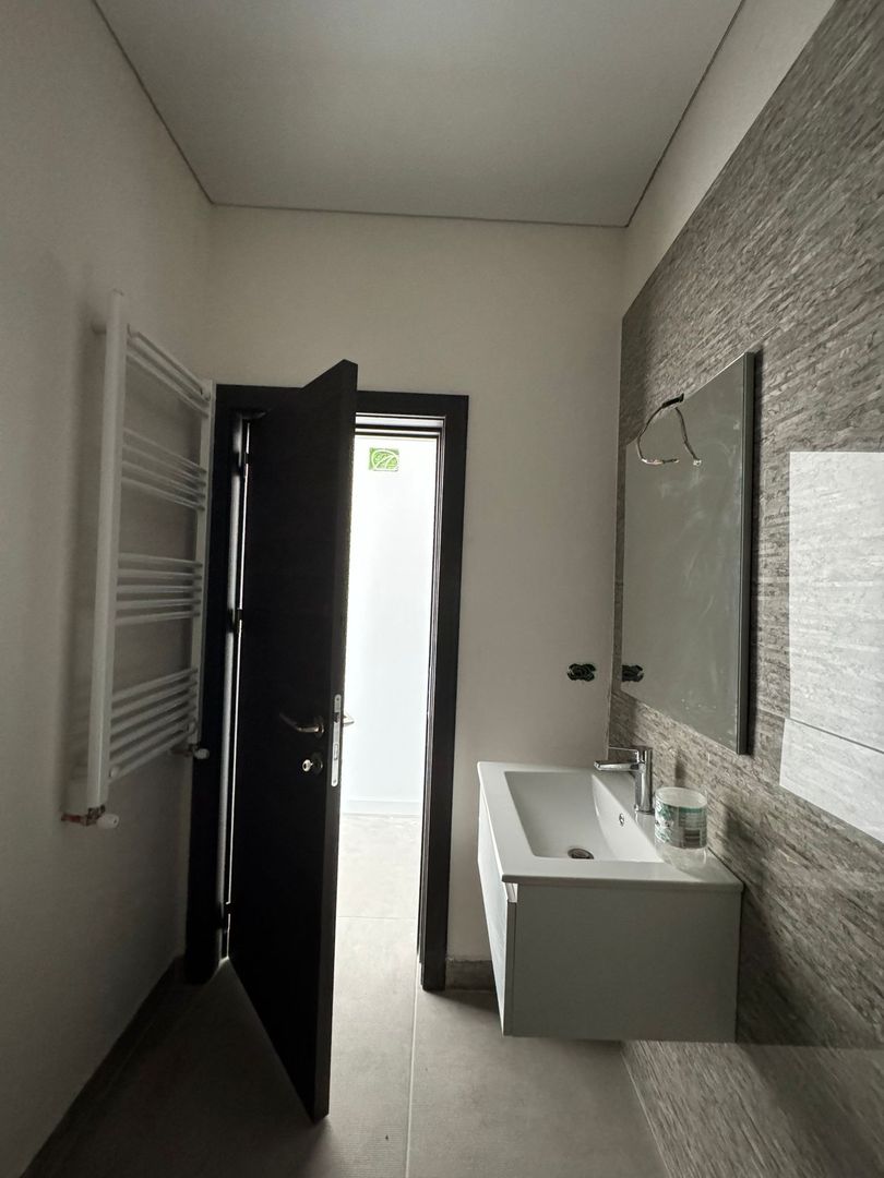 Apartament de vanzare 2 camere- vedere la mare - Poză 16