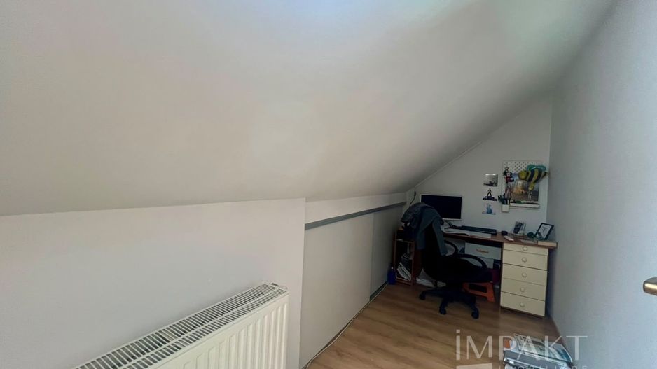 Apartament spatios cu 3 camere pe strada privata - Poză 5