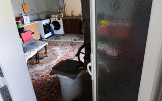 Casa curte cu teren 1600 mp Manolache - Poză 19