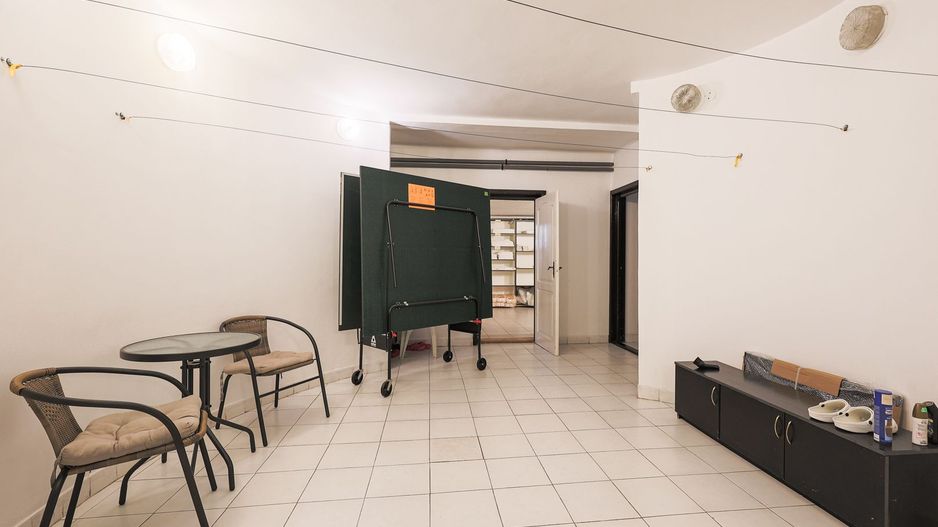 Flexibilitate într-o locație cheie, ideală pt hotel, cămin, clinică. - Poză 25