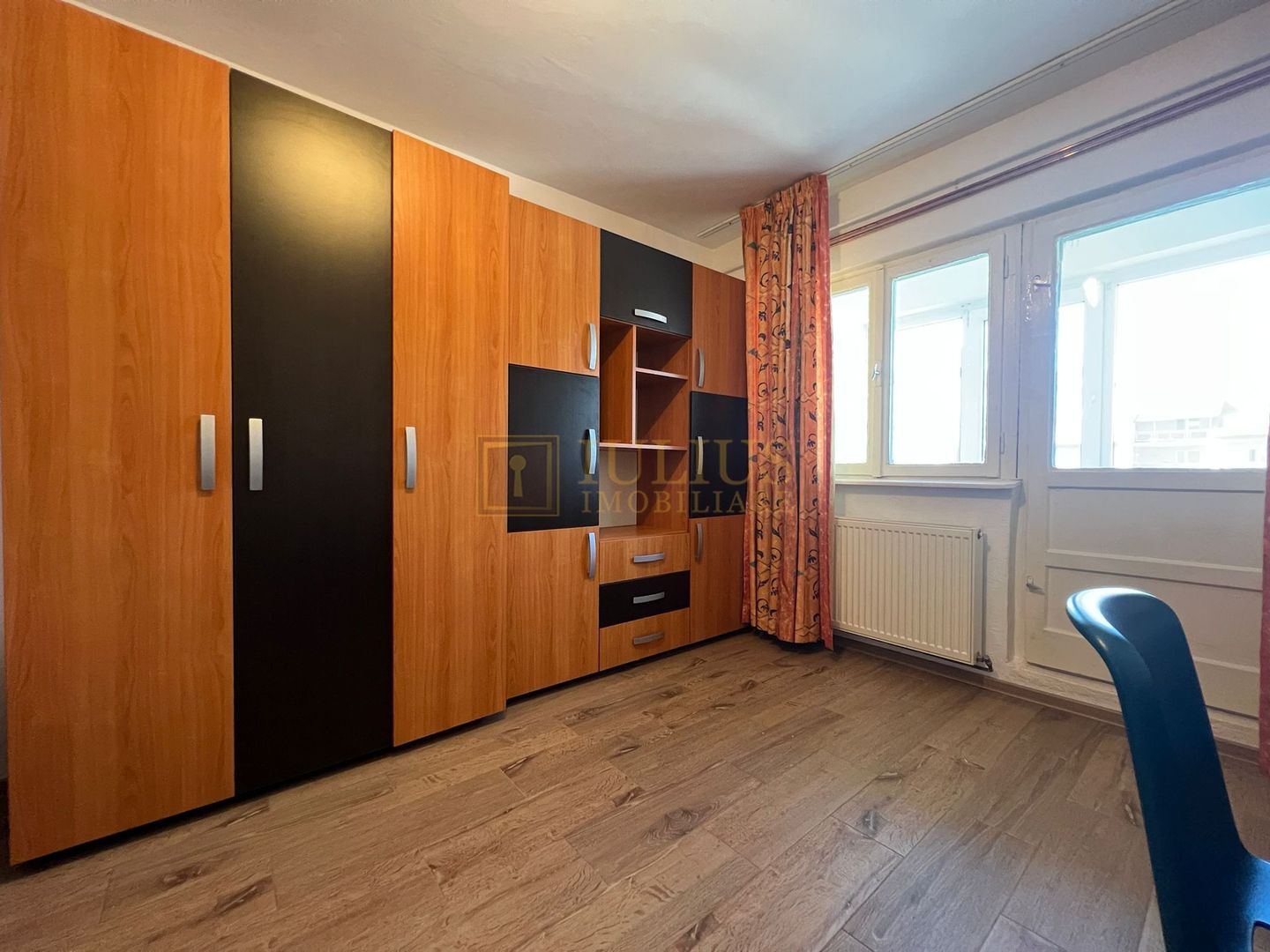 La 5 minute de Complex Studentesc, bucatarie inchisa, clima. - Poză 6