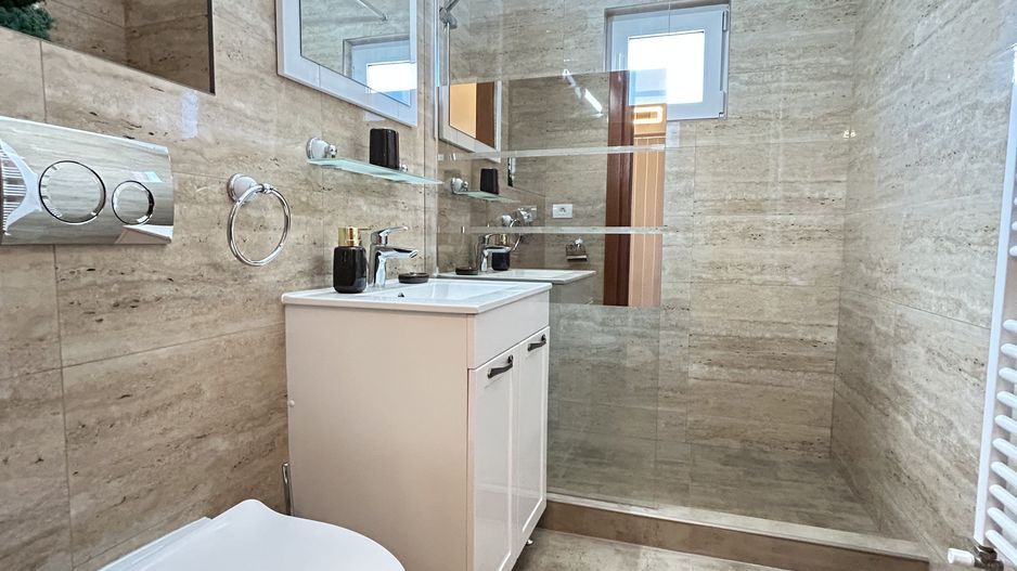 Apartament 3 camere amenajat modern centrala termica Galeriile Soveja - Poză 2