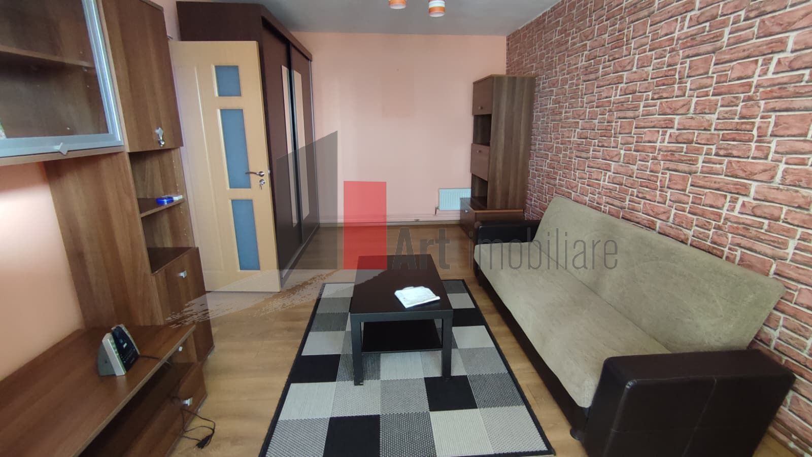 Apartament cu doua camere de vanzare-Margeanului-Rahova-cu centrala - Poză 1
