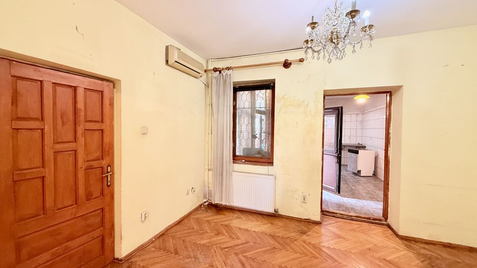 Vila 200 mp desfasurati cartier de case Belvedere Regie - Poză 30