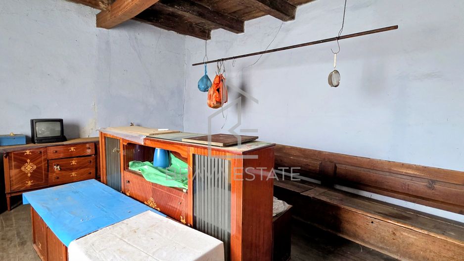 Casă de vânzare, 110 mp, 5 camere 1200mp teren , sat Voivodeni - Poză 4