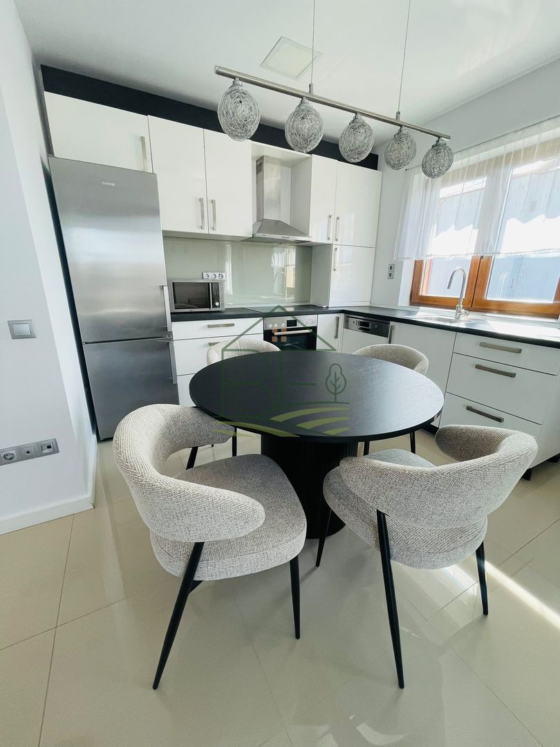 Intimitatea unei vile, confortul unui apartament pe Calea Turnișorului - Poză 2