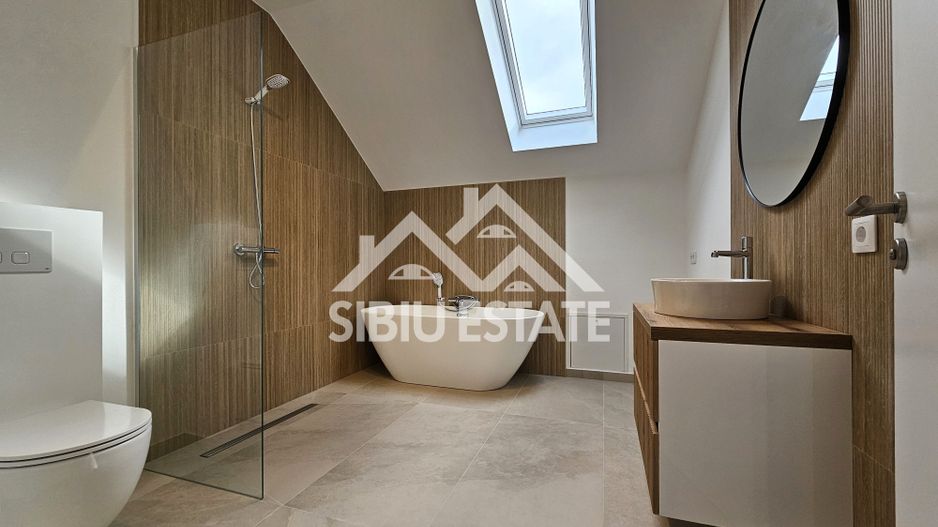 Casa 4 camere LA CHEIE mutare rapida - Poză 3