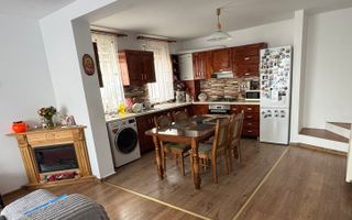 Casa moderna 4 camere 2 bai curte si parcare privata in Arhitectilor - Poză 7