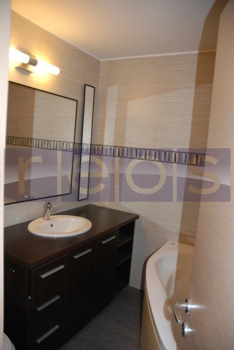 VANZARE3 CAMERE, Octavian Goga - Unirii - Nerva Traian renovat, mobilat - Poză 12