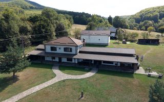 Complex Turistic activ,  2 lacuri ,teren 16800 mp -zona Valea Dobârlău - Poză 1
