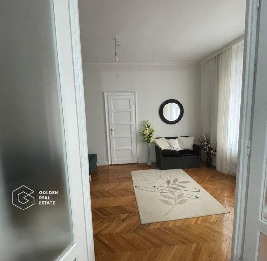 Proprietate ultracentrala, compusa din 2 apartamente - Poză 9