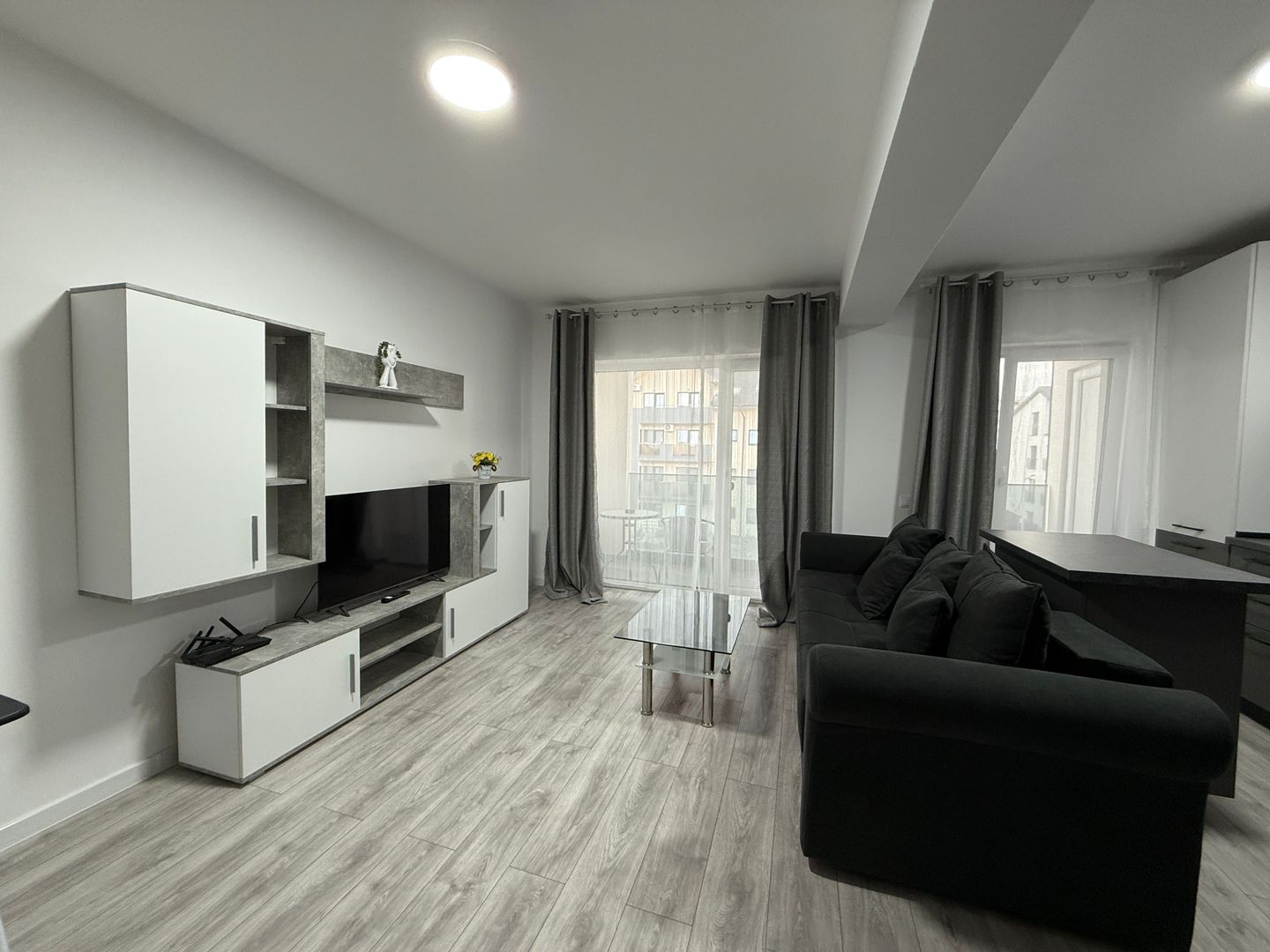Apartament 2 camere modern cu balcon spatios zona Doamna Stanca - Poză 11