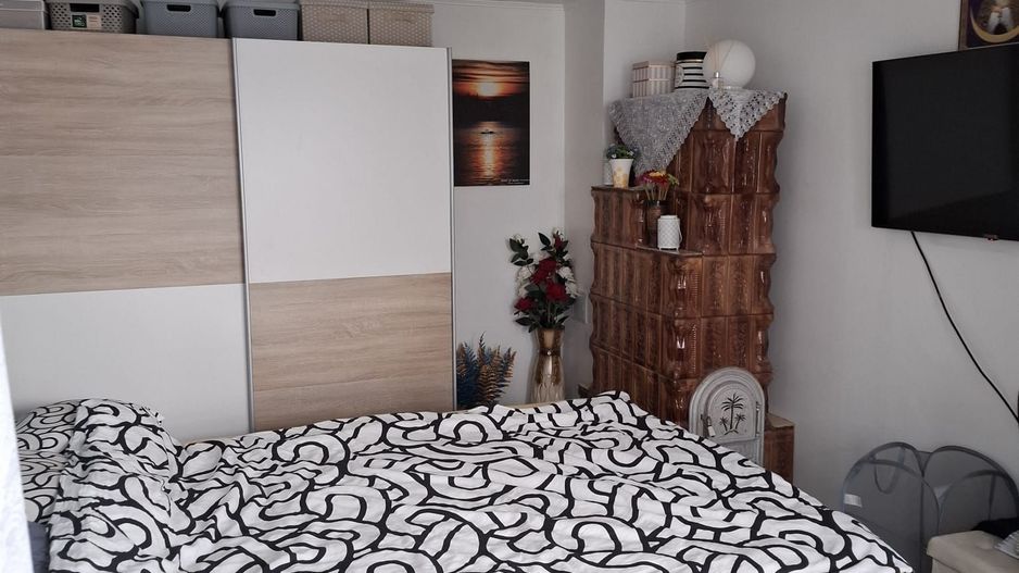 Samurcasi, casa si teren de 1200 mp - Poză 5