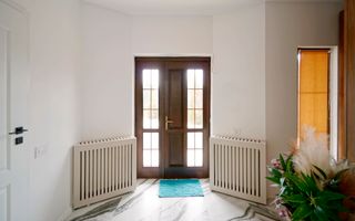 👉 Vilă spectaculoasă pe lac – Ghermănești | 573 mp | Terasă, ponton, - Poză 14