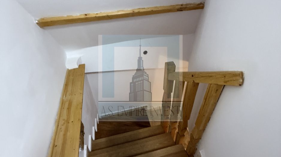 Casa 10 camere, 5 bai, 380 mp teren - zona Astra - Poză 21