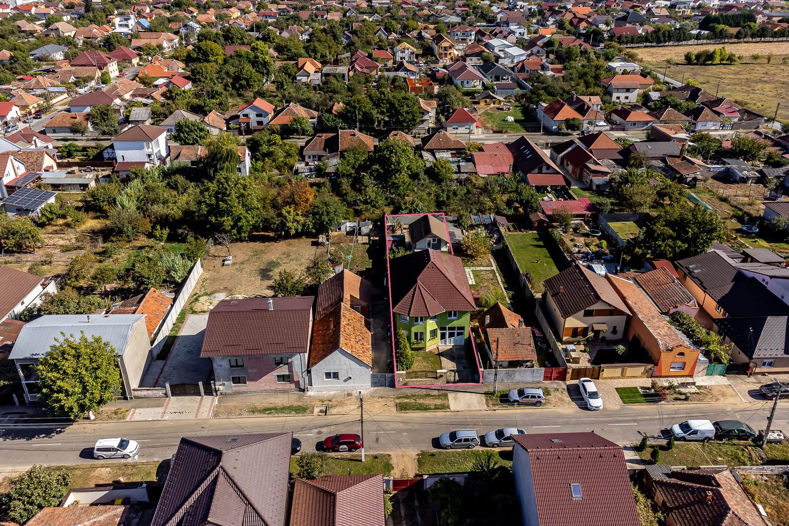 Vilă superbă 6 camere - Bujac - Poză 2