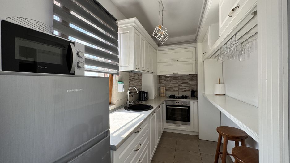 Apartament mobilat complet | Zona Palas | Terasa | Parcare privata - Poză 5