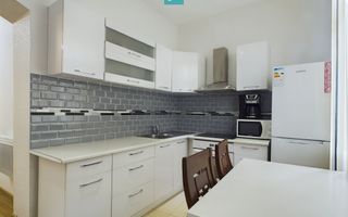 Casă cu 4 camere, renovată, în zona Gării de Nord - Poză 1